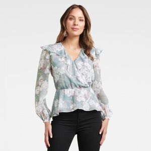 BNWT ever new floral romantic blouse